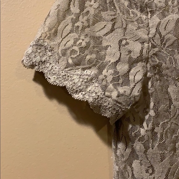 Beige Lace Top - Picture 3 of 4